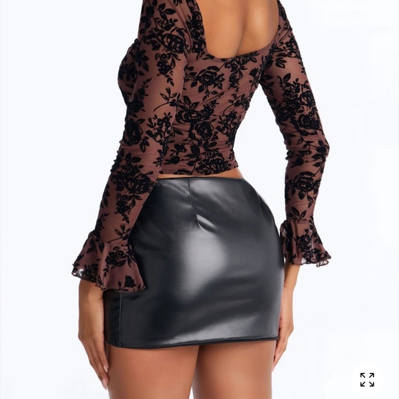 Chic Floral Lace-Up Women's Blouse - Picture 2 of 3